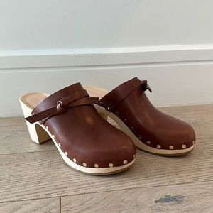 Loeffler randall clogs